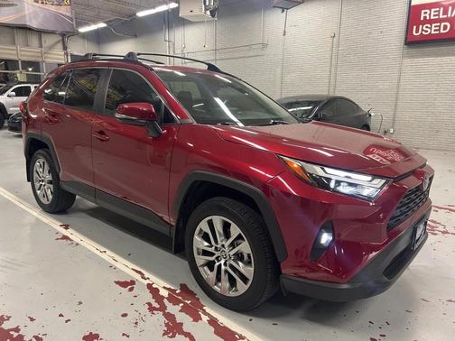 2024 Toyota RAV4 XLE Premium