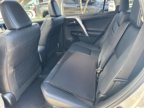 2016 Toyota RAV4 Hybrid Limited