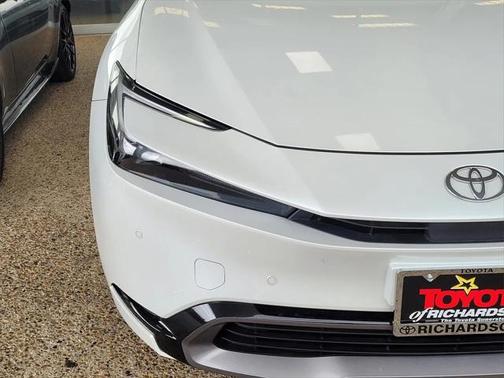 2023 Toyota Prius XLE
