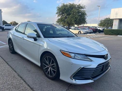 2023 Toyota Camry XLE