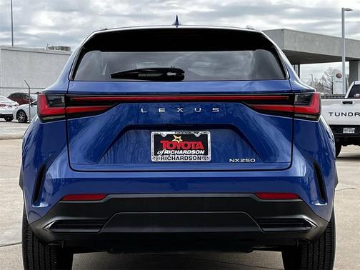 2025 Lexus NX 250 Premium