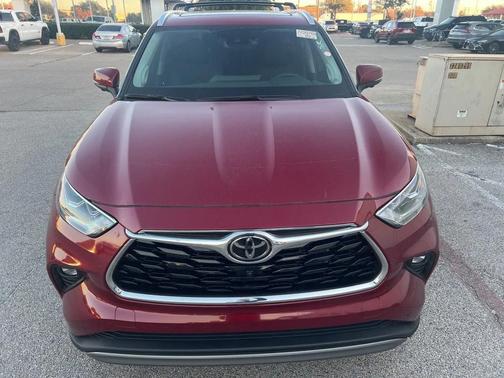 2025 Toyota Highlander Platinum