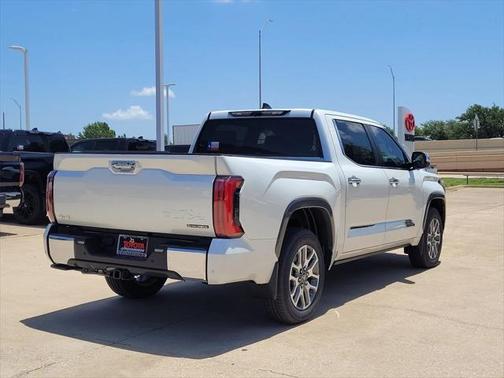 2025 Toyota Tundra Hybrid 1794 Edition