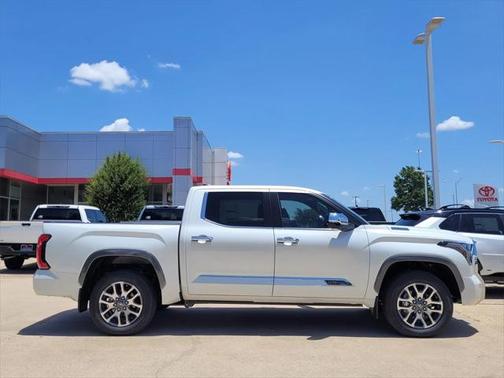 2025 Toyota Tundra Hybrid 1794 Edition
