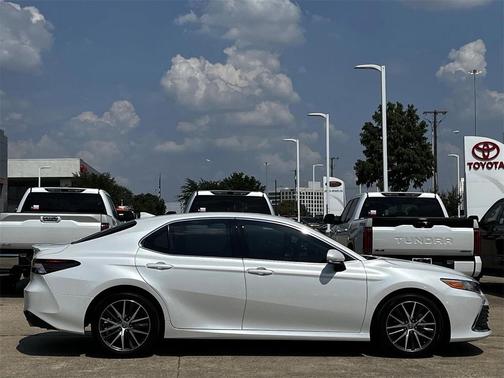2024 Toyota Camry XLE