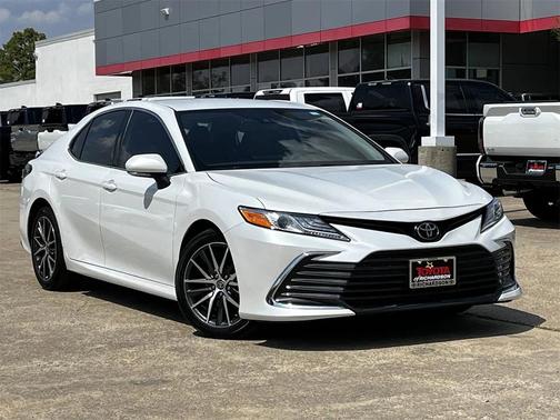 2024 Toyota Camry XLE