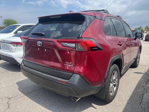2024 Toyota RAV4 Hybrid XLE