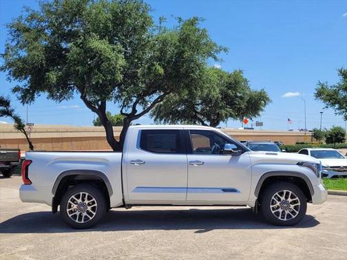 2025 Toyota Tundra Hybrid 1794 Edition
