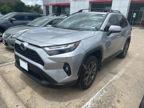 2023 Toyota RAV4 Hybrid XLE Premium