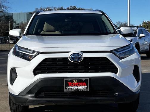 2024 Toyota RAV4 Hybrid LE