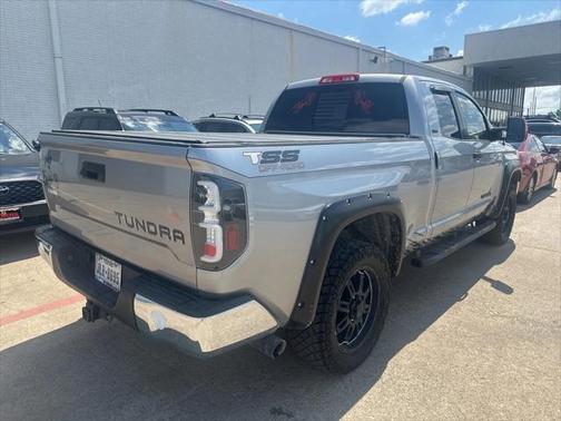 2017 Toyota Tundra SR5