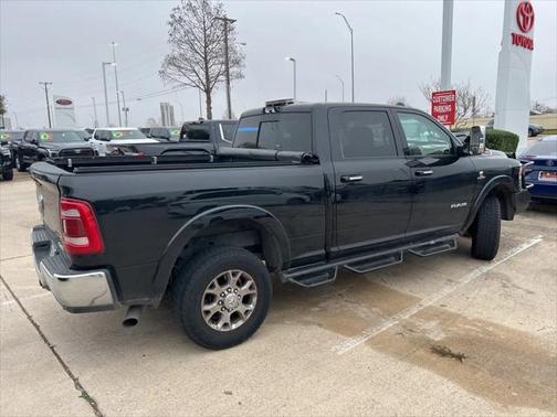 2022 RAM 2500 Laramie Crew Cab 4x4 6'4' Box