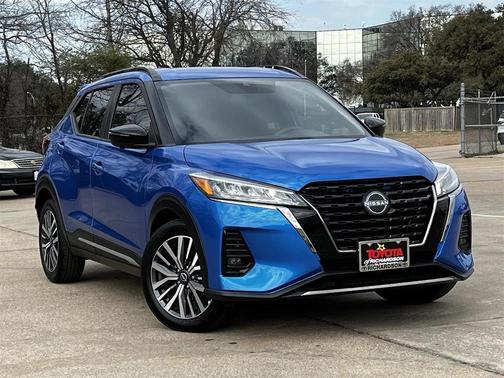 2024 Nissan Kicks SR