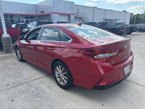 2018 Hyundai SONATA SE