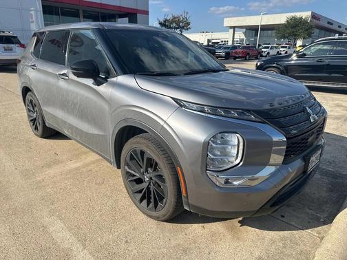 2023 Mitsubishi Outlander SEL Black Edition 2WD
