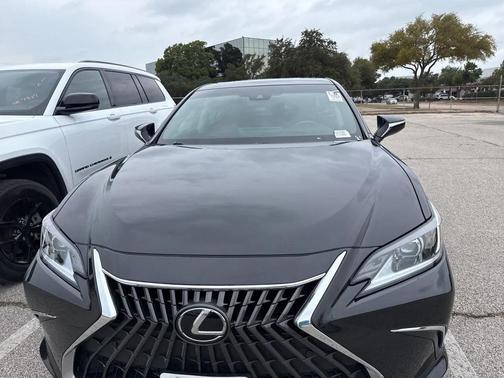 2024 Lexus ES 250 Base