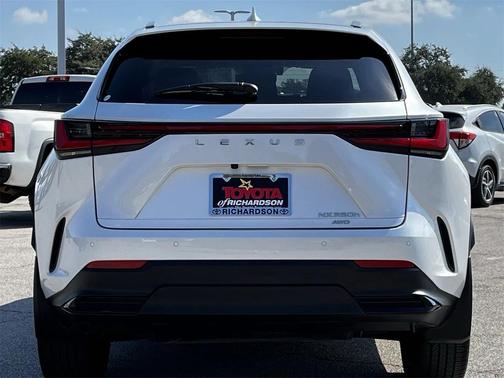 2022 Lexus NX 350h Premium