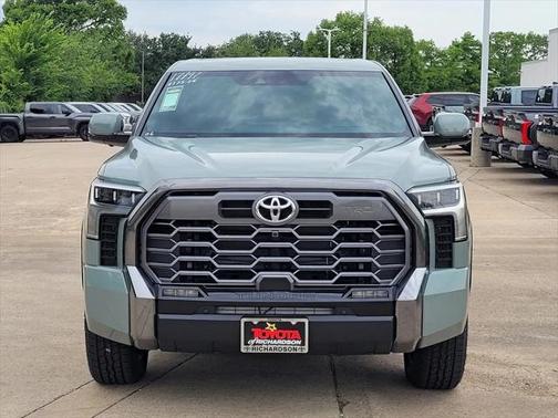 2025 Toyota Tundra Platinum