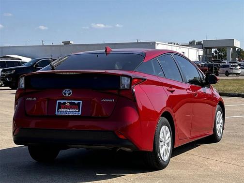 2019 Toyota Prius L