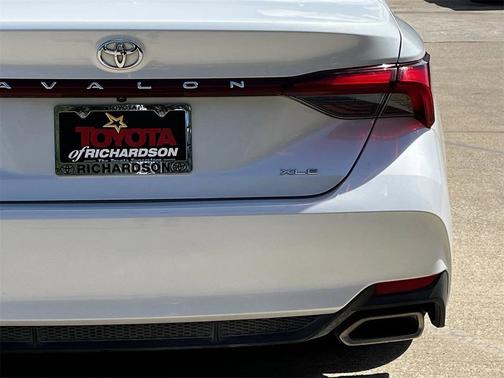 2019 Toyota Avalon XLE Plus