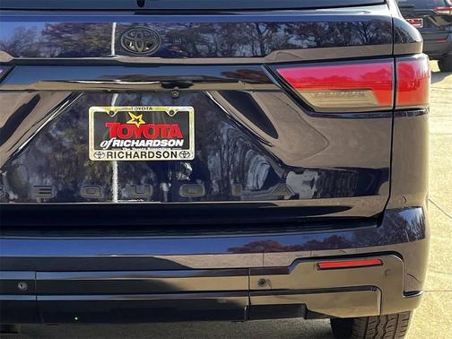 2024 Toyota Sequoia Platinum