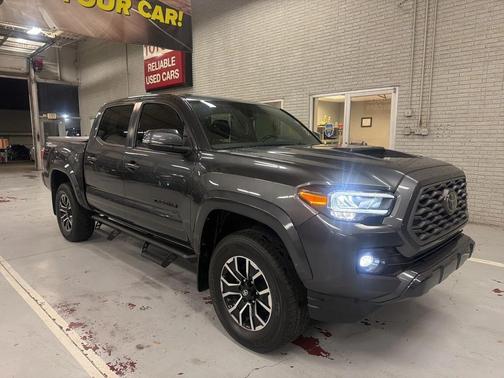 2022 Toyota Tacoma TRD Sport