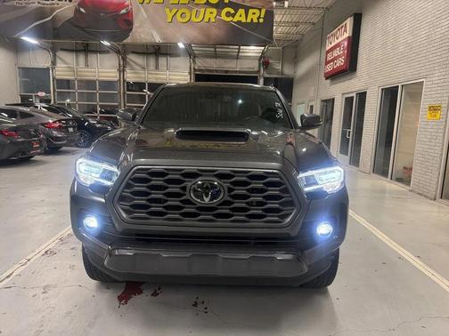 2022 Toyota Tacoma TRD Sport