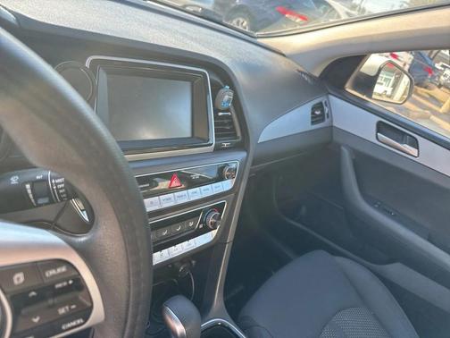 2019 Hyundai SONATA SE