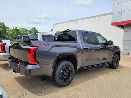 2025 Toyota Tundra Platinum