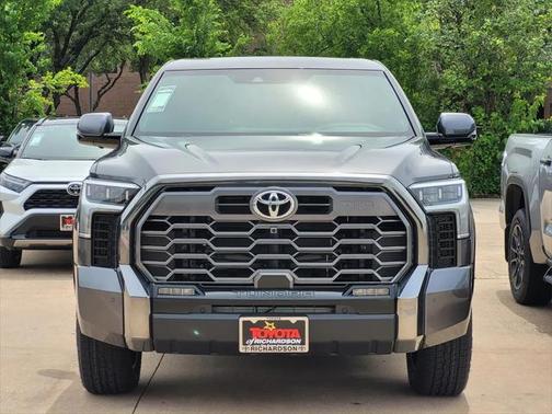 2025 Toyota Tundra Platinum