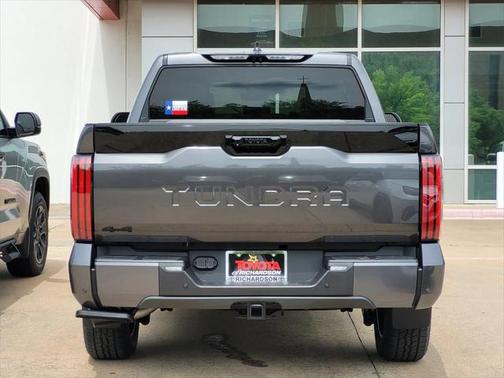 2025 Toyota Tundra Platinum