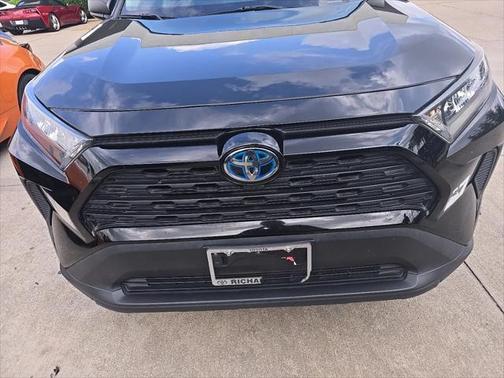 2022 Toyota RAV4 Hybrid LE