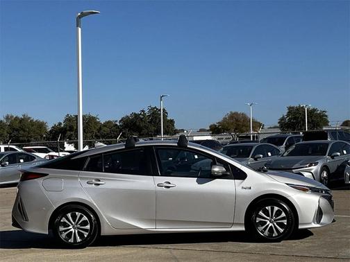 2021 Toyota Prius Prime LE