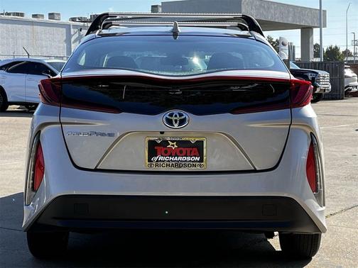 2021 Toyota Prius Prime LE