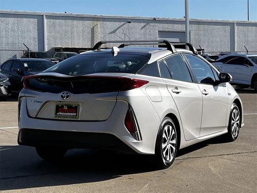 2021 Toyota Prius Prime LE