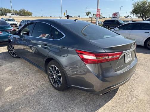 2018 Toyota Avalon XLE
