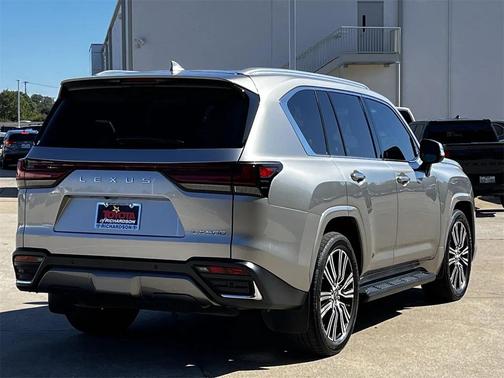 2023 Lexus LX 600 Luxury