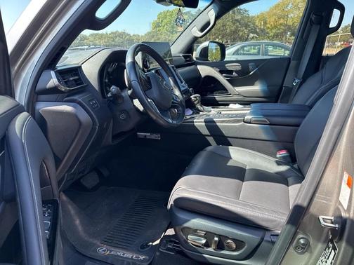 2023 Lexus LX 600 Luxury