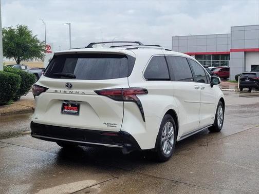 2021 Toyota Sienna Platinum 7 Passenger