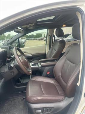 2021 Toyota Sienna Platinum 7 Passenger