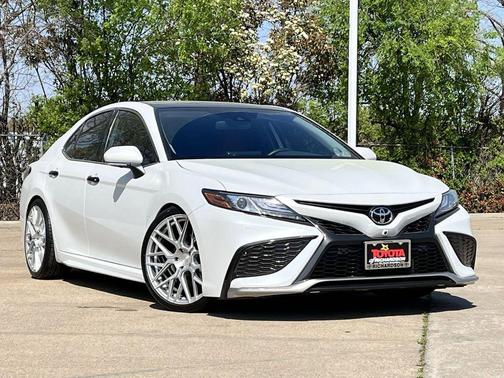 Wind Chill Pearl 2023 Toyota Camry XSE