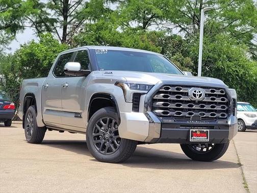 2025 Toyota Tundra Hybrid Platinum