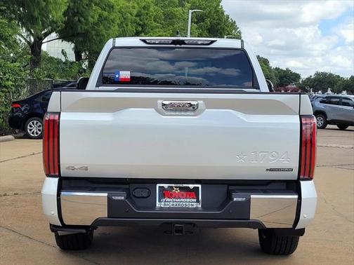 2025 Toyota Tundra Hybrid 1794 Edition