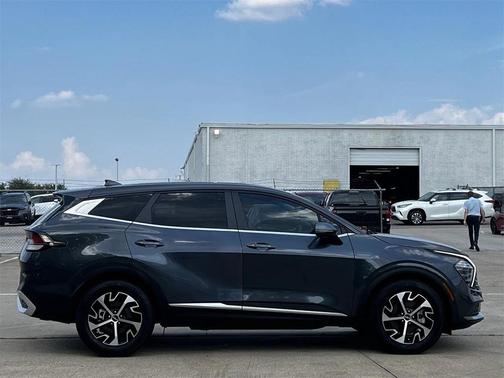 2024 Kia Sportage EX