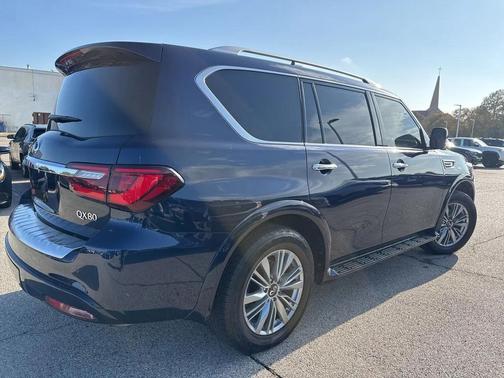 2024 INFINITI QX80 Luxe