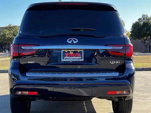 2024 INFINITI QX80 Luxe