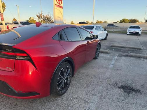 2023 Toyota Prius XLE