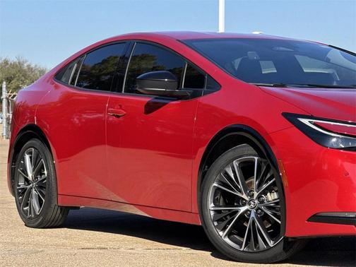 2023 Toyota Prius XLE