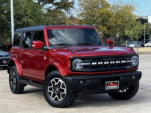2024 Ford Bronco Outer Banks