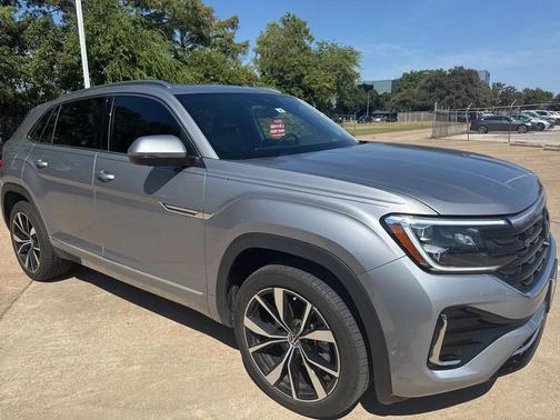 2024 Volkswagen Atlas Cross Sport 2.0T SEL Premium